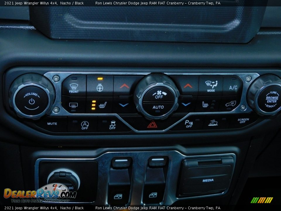 Controls of 2021 Jeep Wrangler Willys 4x4 Photo #17