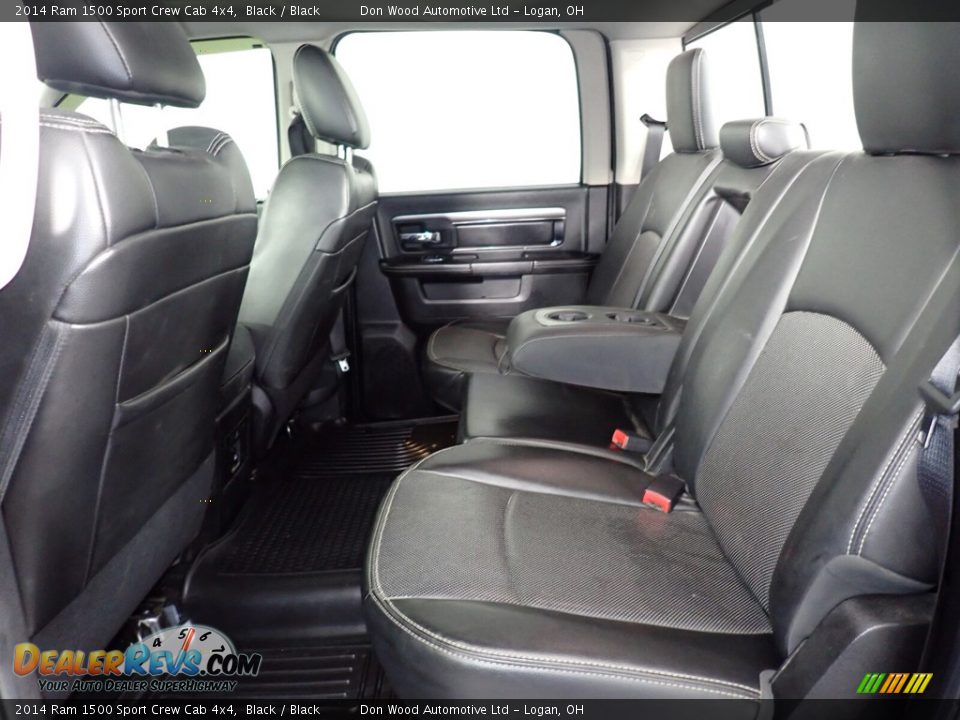 2014 Ram 1500 Sport Crew Cab 4x4 Black / Black Photo #29