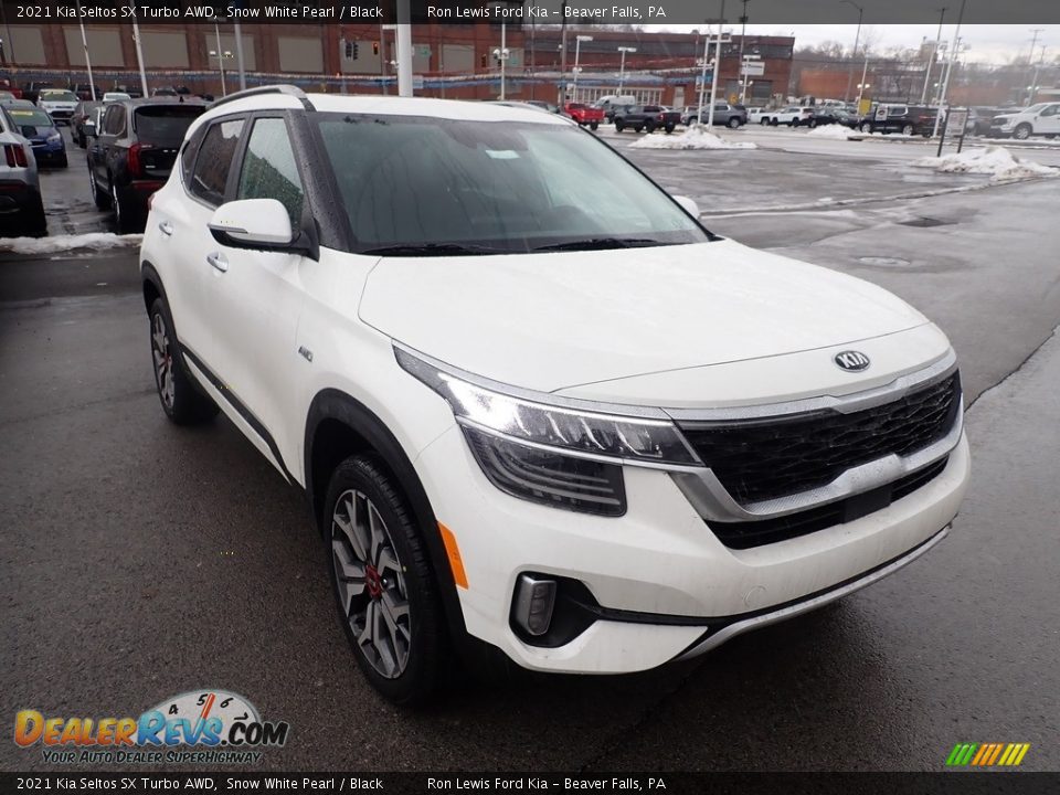 2021 Kia Seltos SX Turbo AWD Snow White Pearl / Black Photo #3