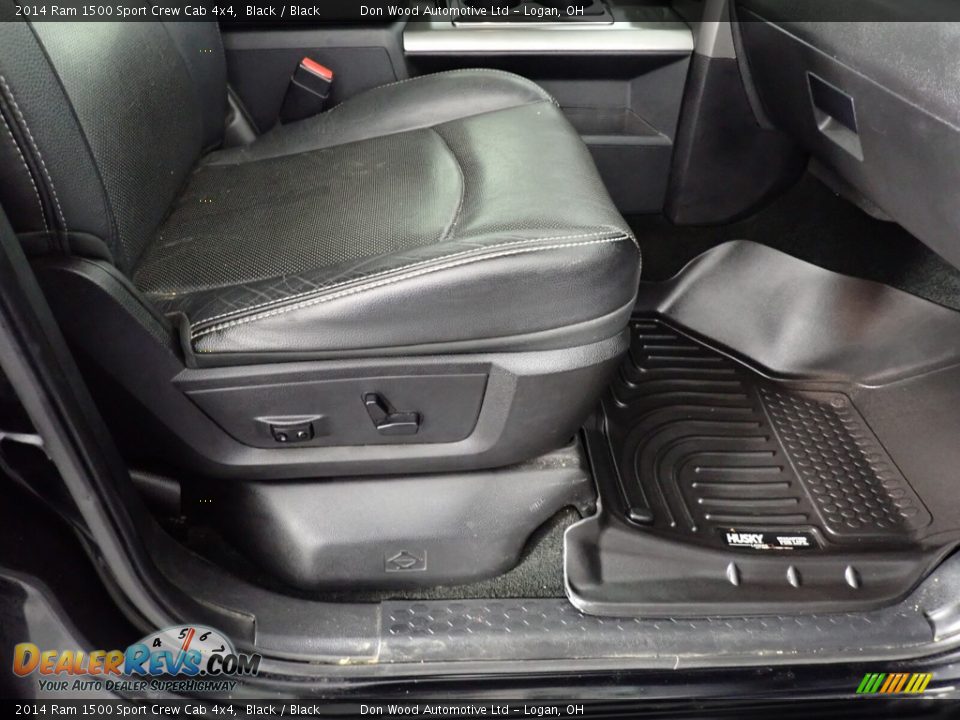 2014 Ram 1500 Sport Crew Cab 4x4 Black / Black Photo #35