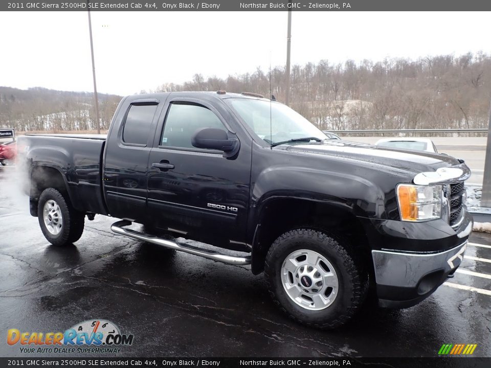 2011 GMC Sierra 2500HD SLE Extended Cab 4x4 Onyx Black / Ebony Photo #4