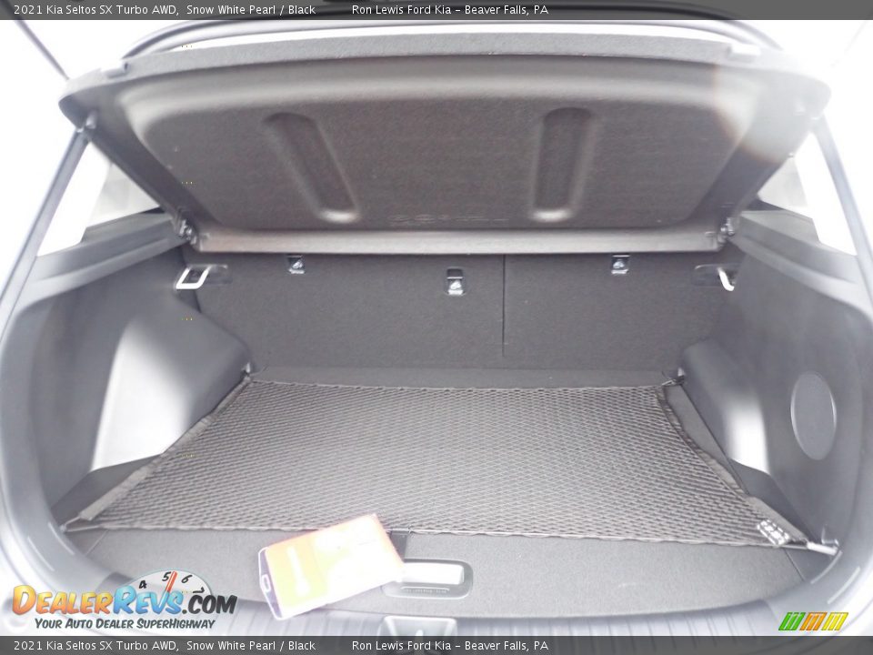 2021 Kia Seltos SX Turbo AWD Snow White Pearl / Black Photo #9