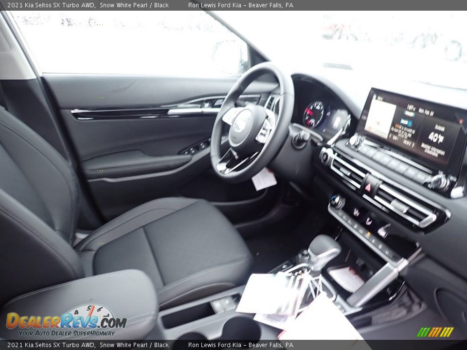 2021 Kia Seltos SX Turbo AWD Snow White Pearl / Black Photo #12