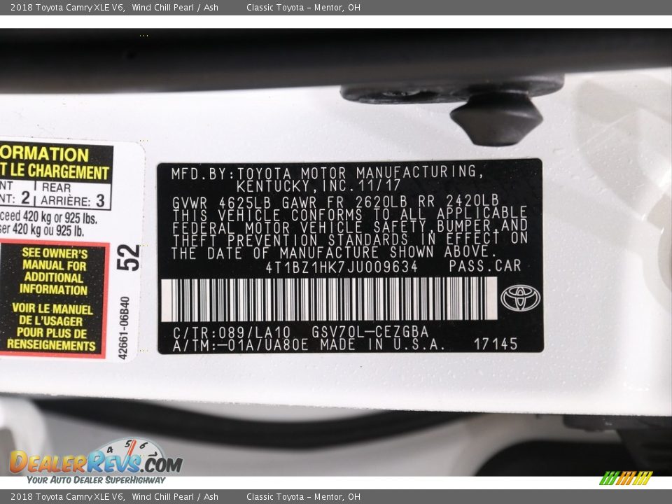 2018 Toyota Camry XLE V6 Wind Chill Pearl / Ash Photo #22