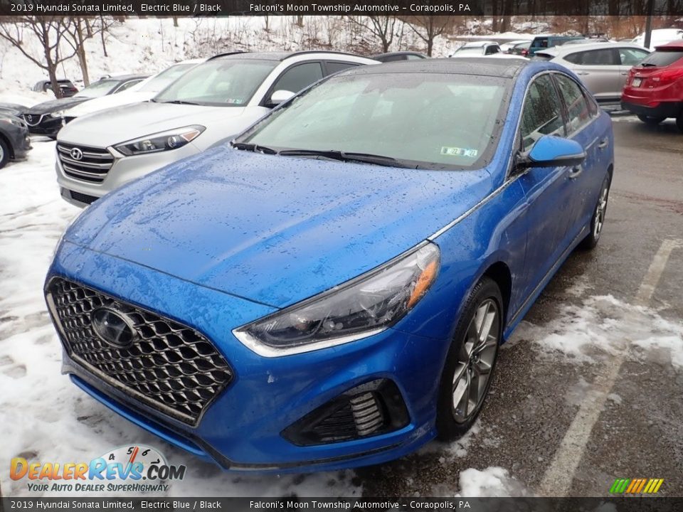 Front 3/4 View of 2019 Hyundai Sonata Limited Photo #1