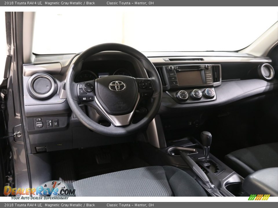 2018 Toyota RAV4 LE Magnetic Gray Metallic / Black Photo #6
