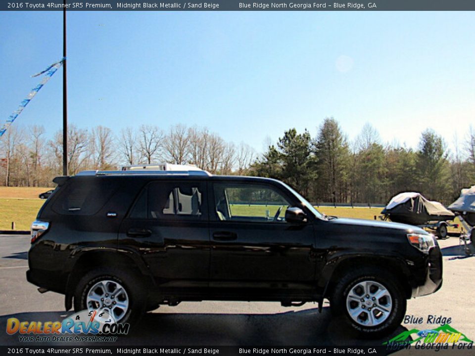 2016 Toyota 4Runner SR5 Premium Midnight Black Metallic / Sand Beige Photo #6