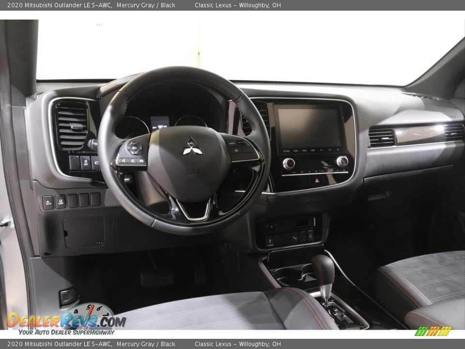 Dashboard of 2020 Mitsubishi Outlander LE S-AWC Photo #6