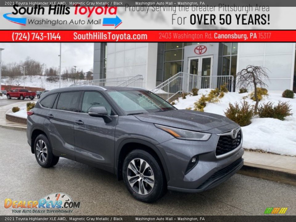 2021 Toyota Highlander XLE AWD Magnetic Gray Metallic / Black Photo #1