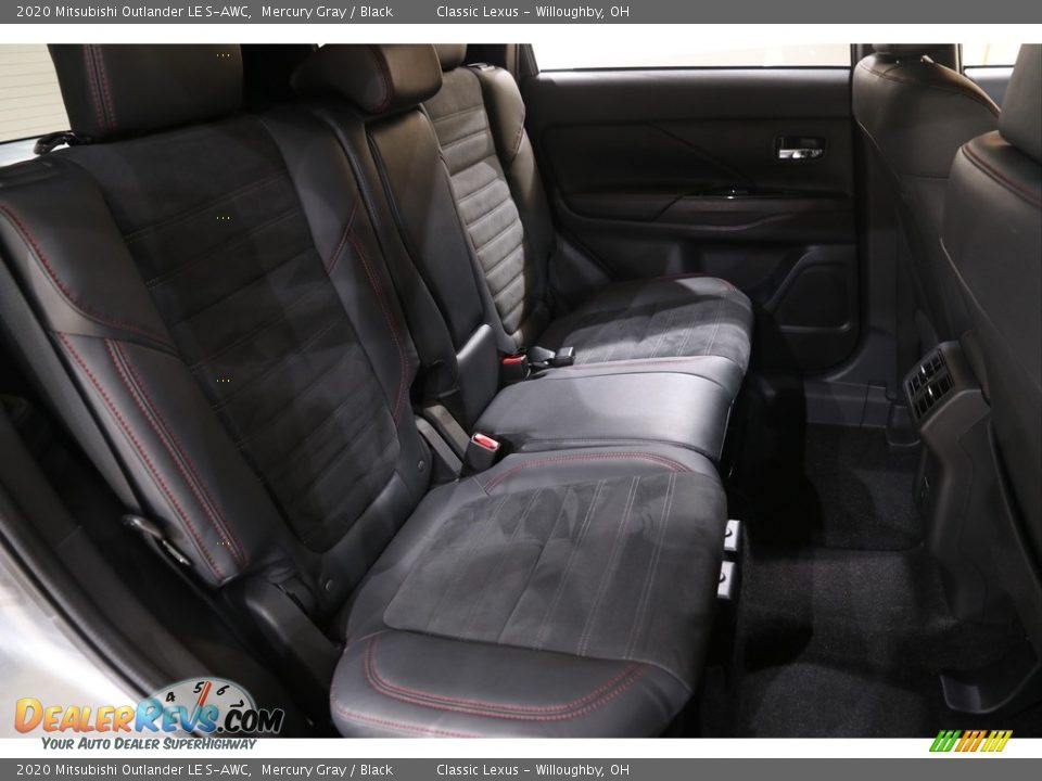 Rear Seat of 2020 Mitsubishi Outlander LE S-AWC Photo #18