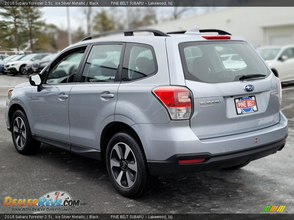 2018 Subaru Forester 2.5i Ice Silver Metallic / Black Photo #16