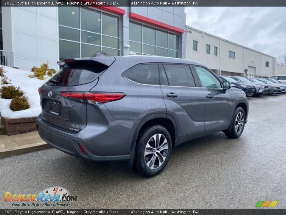 2021 Toyota Highlander XLE AWD Magnetic Gray Metallic / Black Photo #14