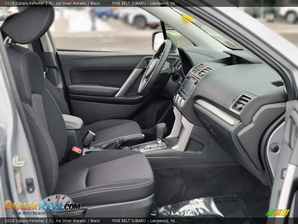 2018 Subaru Forester 2.5i Ice Silver Metallic / Black Photo #23