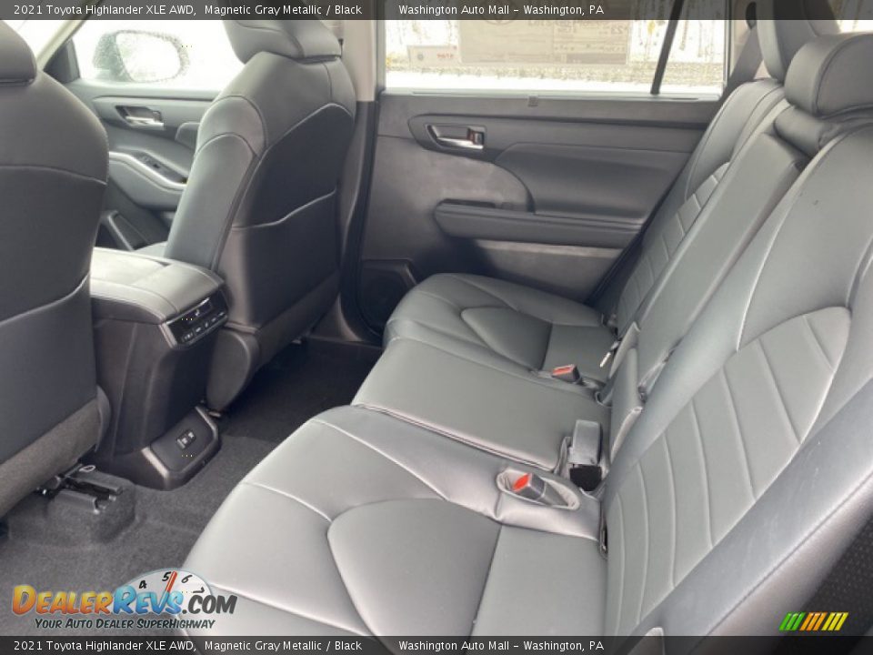 2021 Toyota Highlander XLE AWD Magnetic Gray Metallic / Black Photo #27