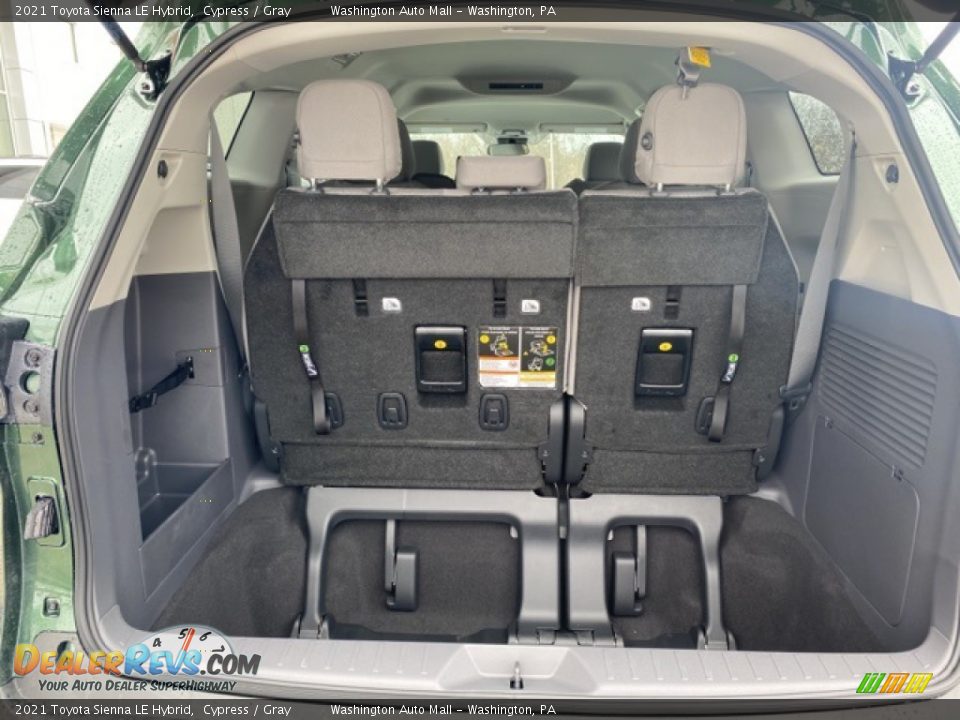 2021 Toyota Sienna LE Hybrid Trunk Photo #25