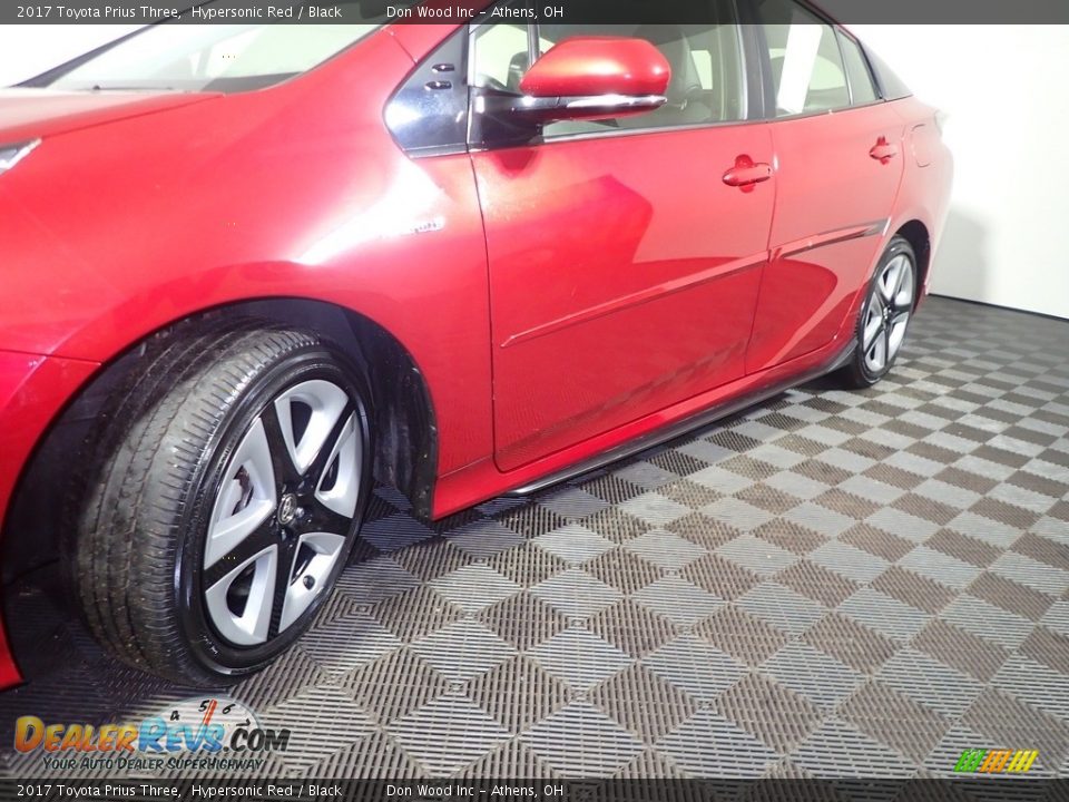 2017 Toyota Prius Three Hypersonic Red / Black Photo #11