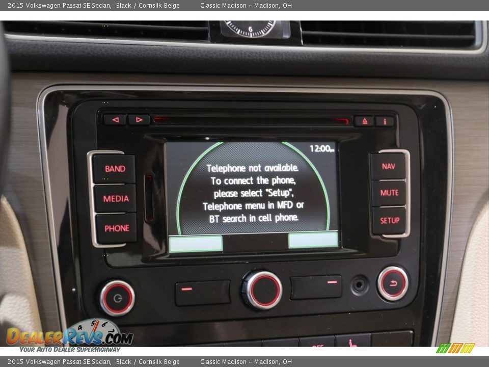 Controls of 2015 Volkswagen Passat SE Sedan Photo #10