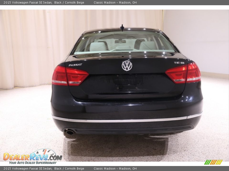 2015 Volkswagen Passat SE Sedan Black / Cornsilk Beige Photo #17