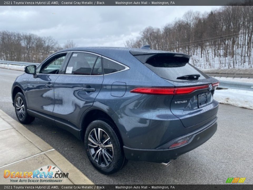 2021 Toyota Venza Hybrid LE AWD Coastal Gray Metallic / Black Photo #2