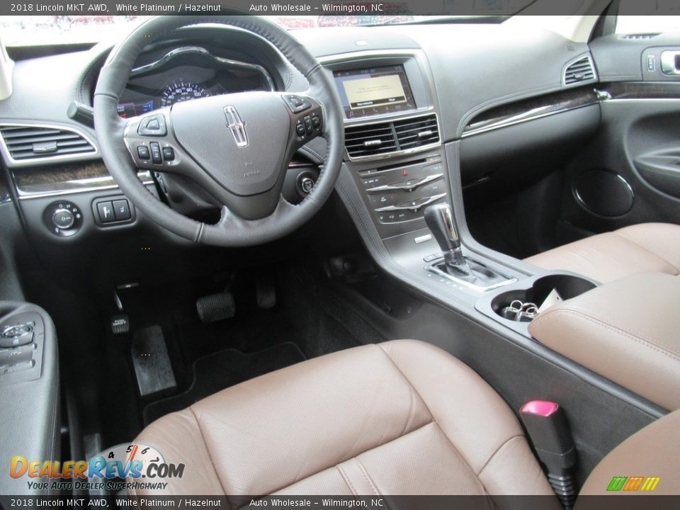 2018 Lincoln MKT AWD White Platinum / Hazelnut Photo #14