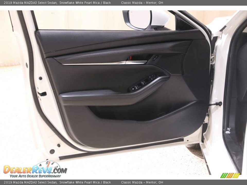 2019 Mazda MAZDA3 Select Sedan Snowflake White Pearl Mica / Black Photo #4