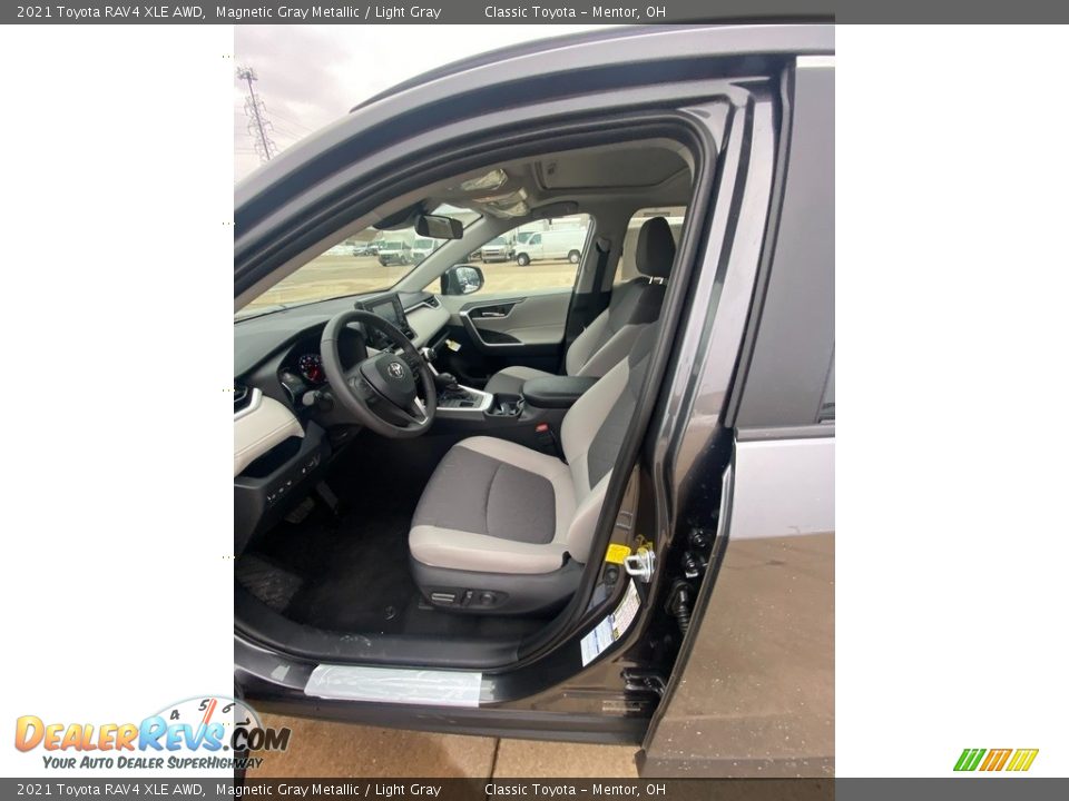 2021 Toyota RAV4 XLE AWD Magnetic Gray Metallic / Light Gray Photo #2