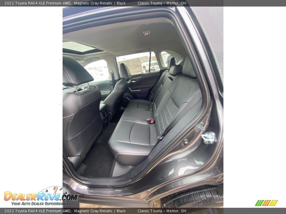 2021 Toyota RAV4 XLE Premium AWD Magnetic Gray Metallic / Black Photo #3