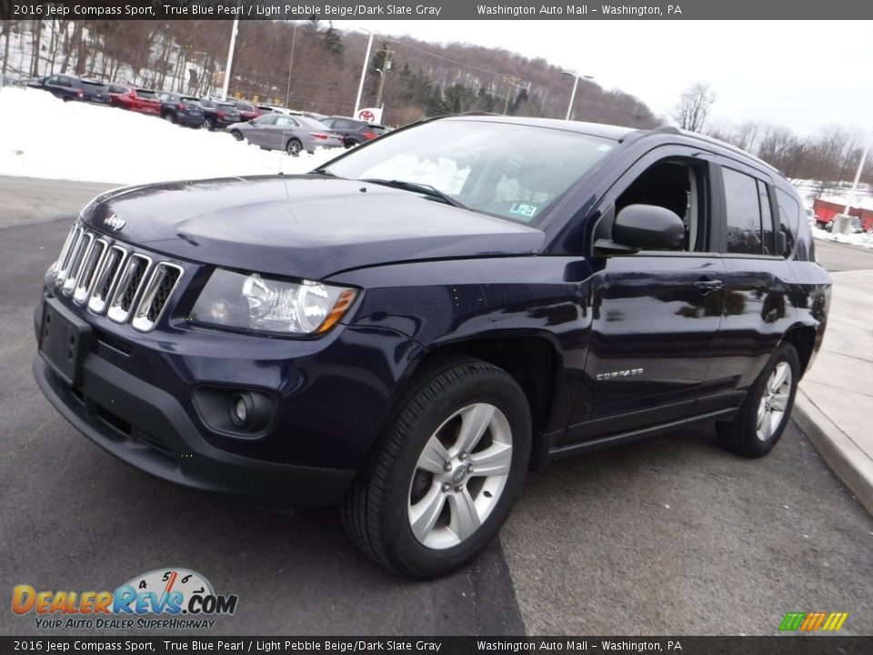 2016 Jeep Compass Sport True Blue Pearl / Light Pebble Beige/Dark Slate Gray Photo #9