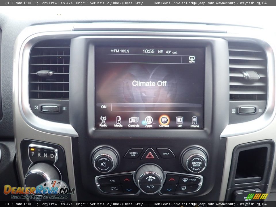 2017 Ram 1500 Big Horn Crew Cab 4x4 Bright Silver Metallic / Black/Diesel Gray Photo #17