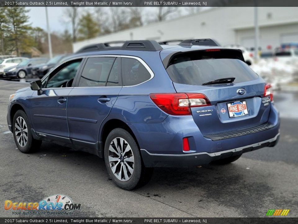 2017 Subaru Outback 2.5i Limited Twilight Blue Metallic / Warm Ivory Photo #18