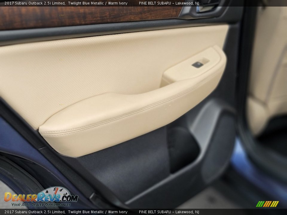 2017 Subaru Outback 2.5i Limited Twilight Blue Metallic / Warm Ivory Photo #31