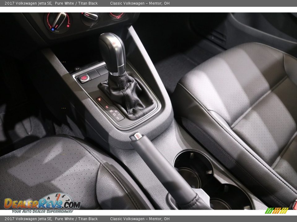 2017 Volkswagen Jetta SE Pure White / Titan Black Photo #10