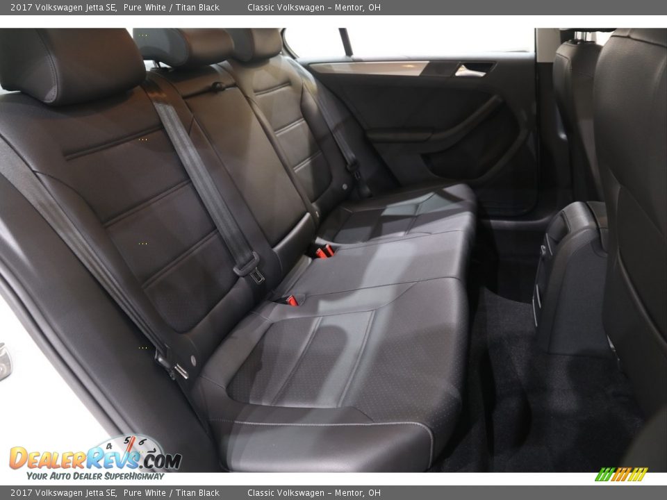2017 Volkswagen Jetta SE Pure White / Titan Black Photo #12