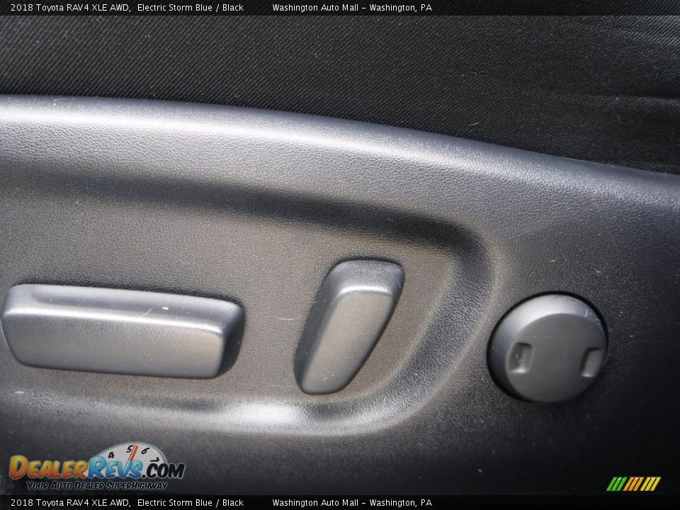 2018 Toyota RAV4 XLE AWD Electric Storm Blue / Black Photo #14