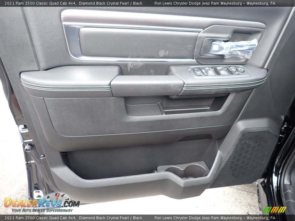 2021 Ram 1500 Classic Quad Cab 4x4 Diamond Black Crystal Pearl / Black Photo #15