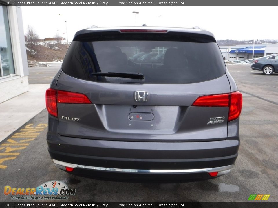 2018 Honda Pilot Touring AWD Modern Steel Metallic / Gray Photo #9