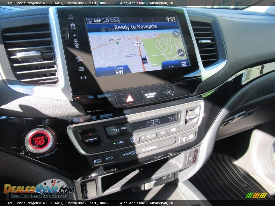 2020 Honda Ridgeline RTL-E AWD Crystal Black Pearl / Black Photo #17