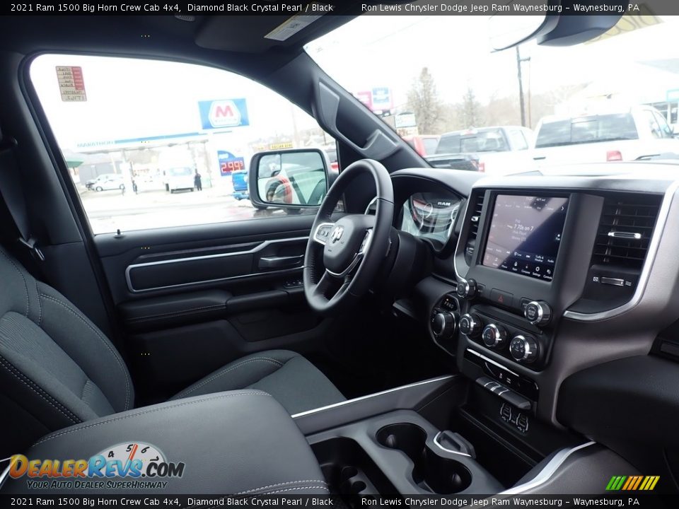 2021 Ram 1500 Big Horn Crew Cab 4x4 Diamond Black Crystal Pearl / Black Photo #11