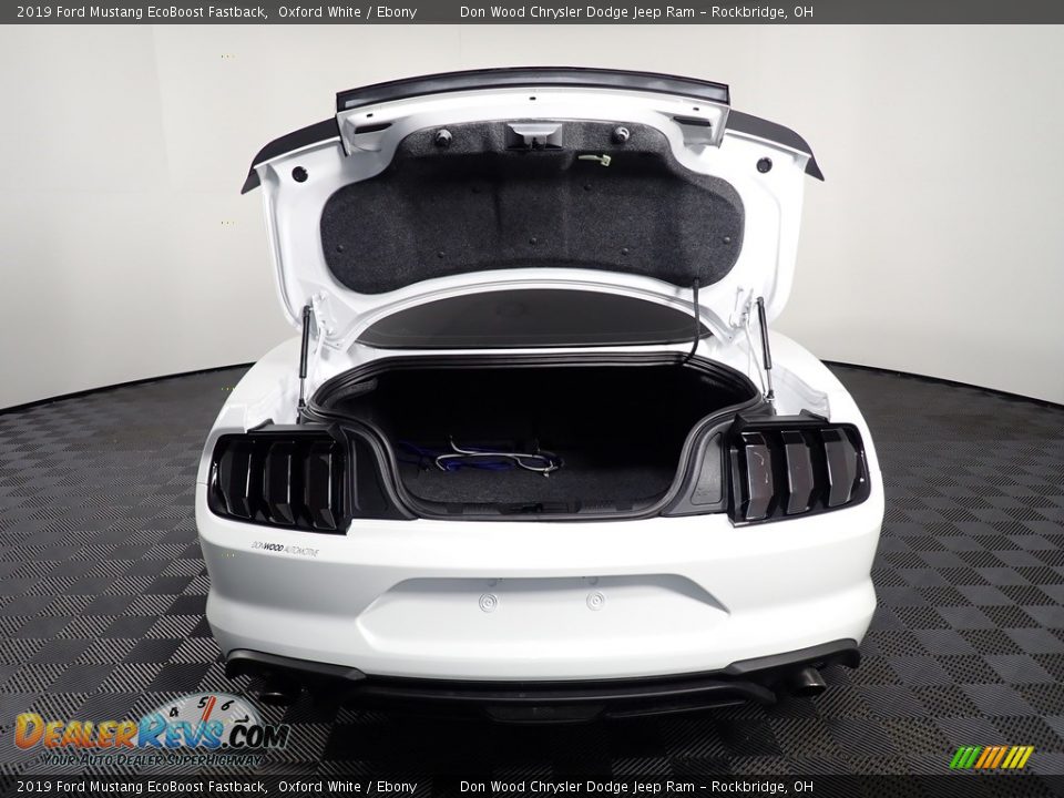 2019 Ford Mustang EcoBoost Fastback Oxford White / Ebony Photo #13