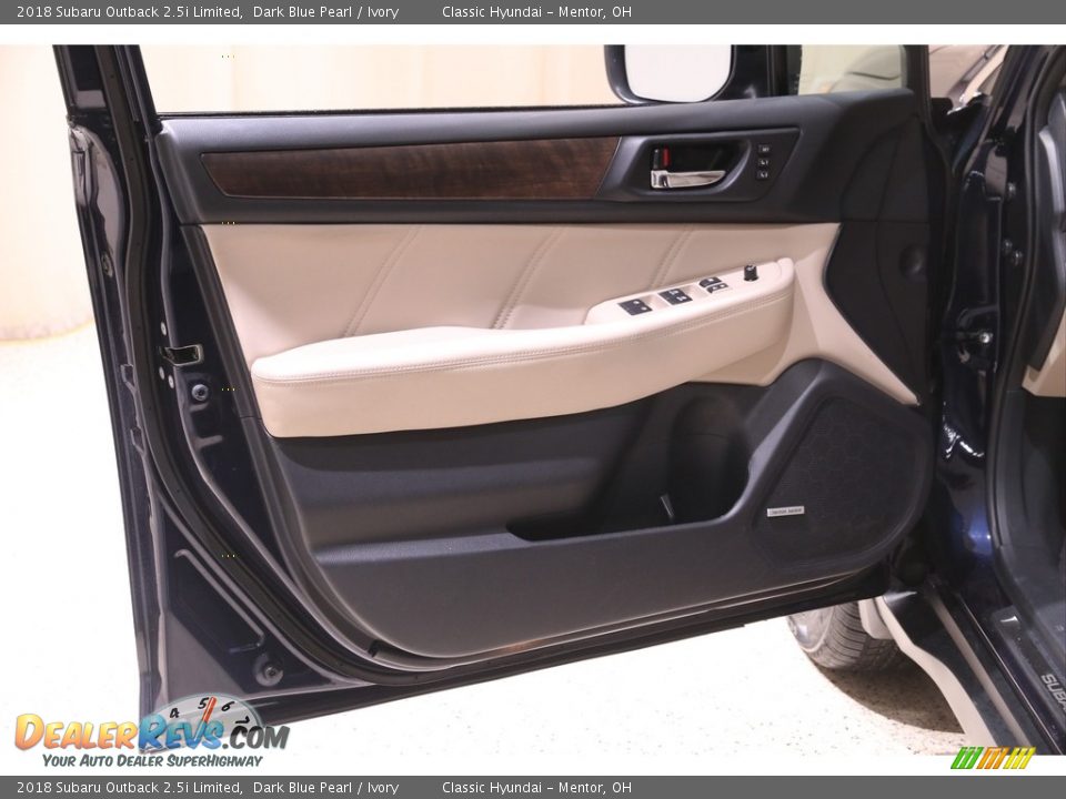 2018 Subaru Outback 2.5i Limited Dark Blue Pearl / Ivory Photo #4