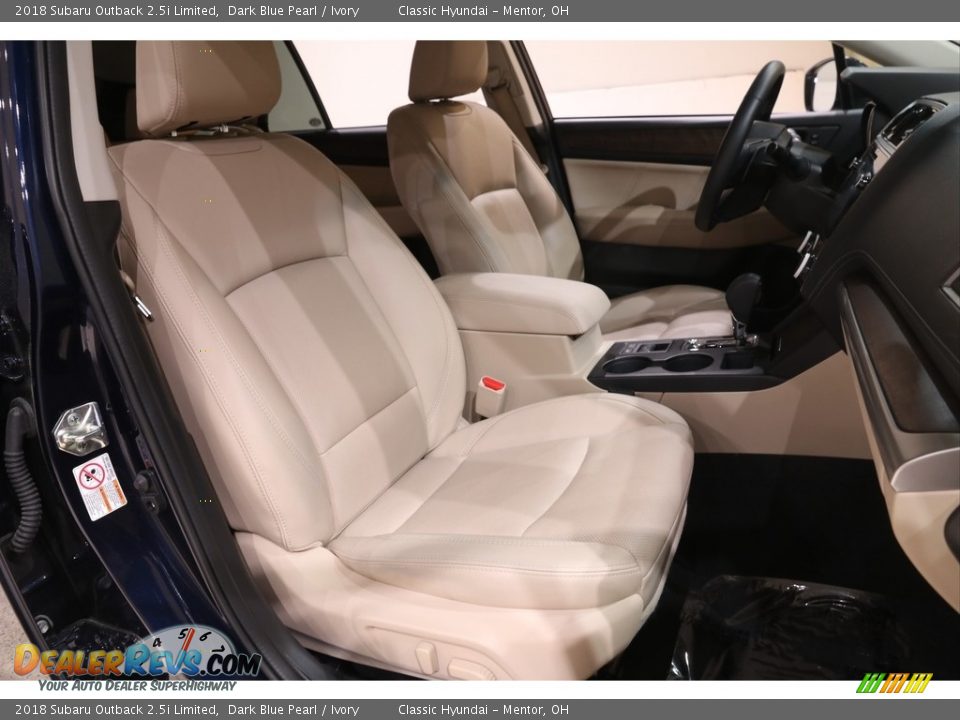 2018 Subaru Outback 2.5i Limited Dark Blue Pearl / Ivory Photo #16