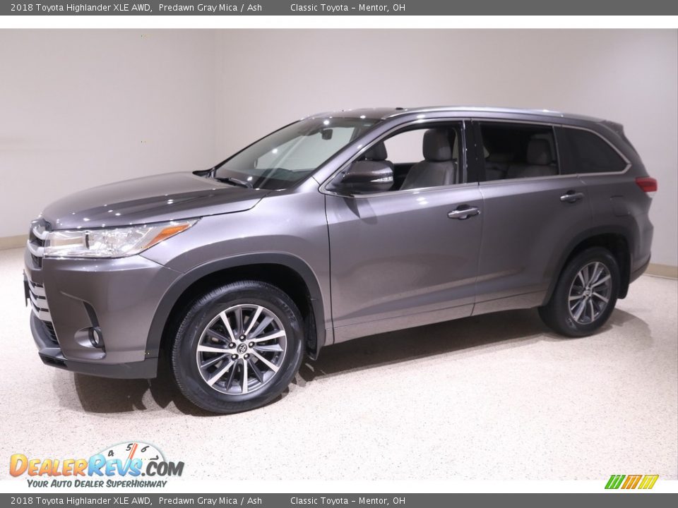 2018 Toyota Highlander XLE AWD Predawn Gray Mica / Ash Photo #3