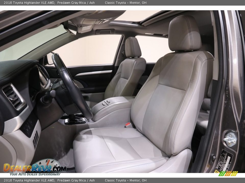 2018 Toyota Highlander XLE AWD Predawn Gray Mica / Ash Photo #5