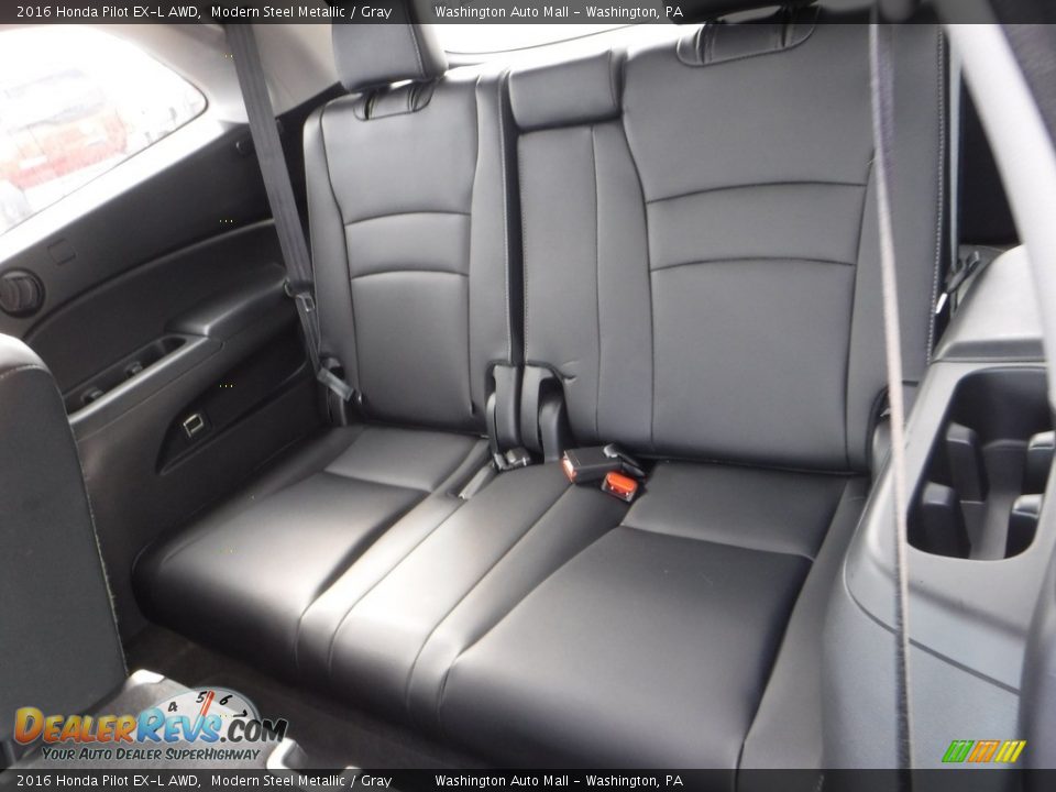 2016 Honda Pilot EX-L AWD Modern Steel Metallic / Gray Photo #28