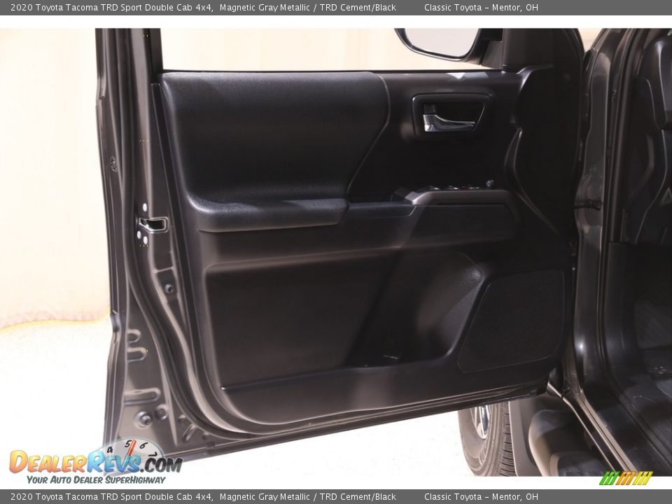 2020 Toyota Tacoma TRD Sport Double Cab 4x4 Magnetic Gray Metallic / TRD Cement/Black Photo #4