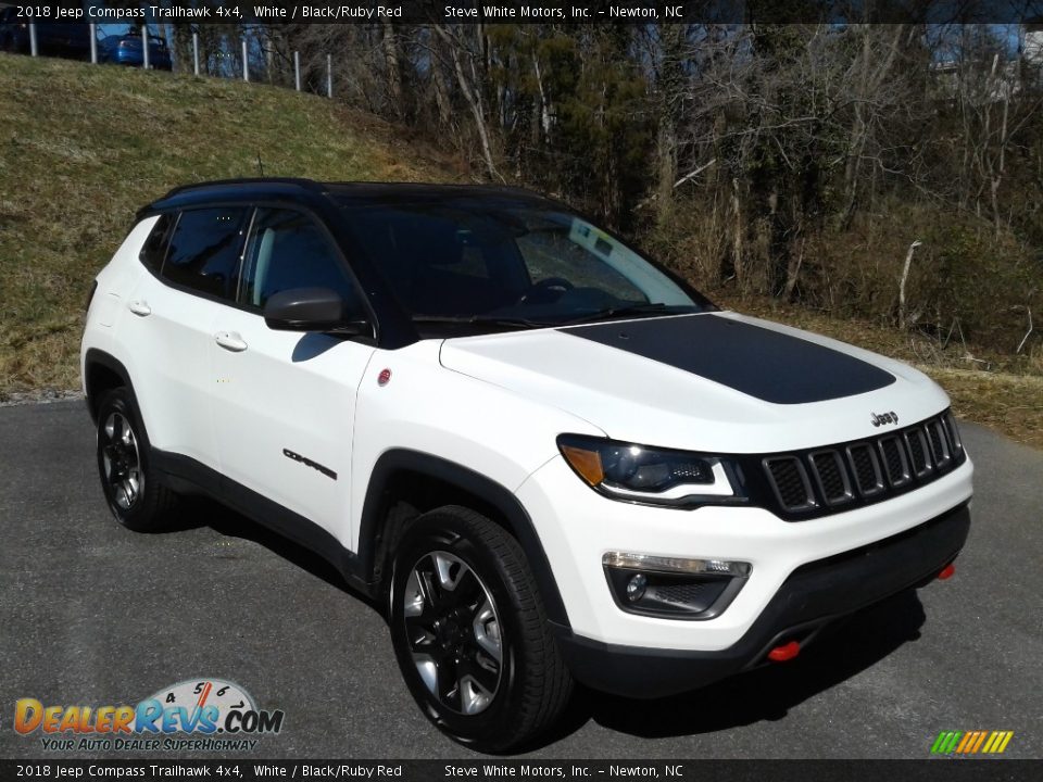 2018 Jeep Compass Trailhawk 4x4 White / Black/Ruby Red Photo #5