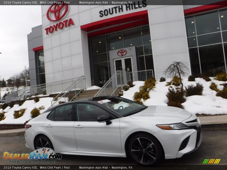 2019 Toyota Camry XSE Wind Chill Pearl / Red Photo #2