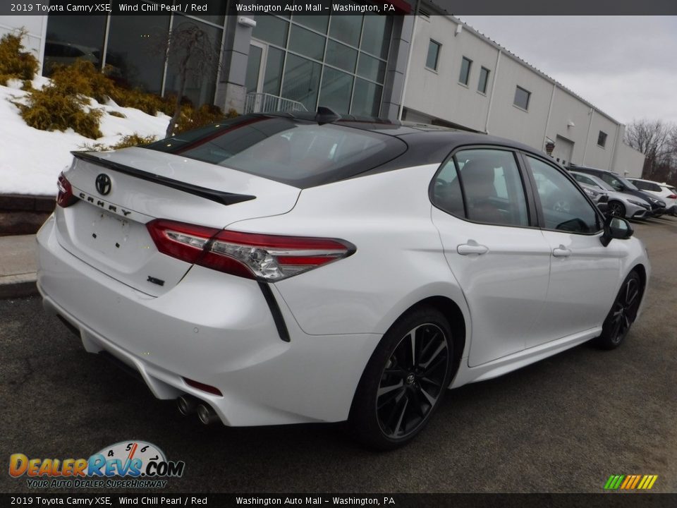 2019 Toyota Camry XSE Wind Chill Pearl / Red Photo #15