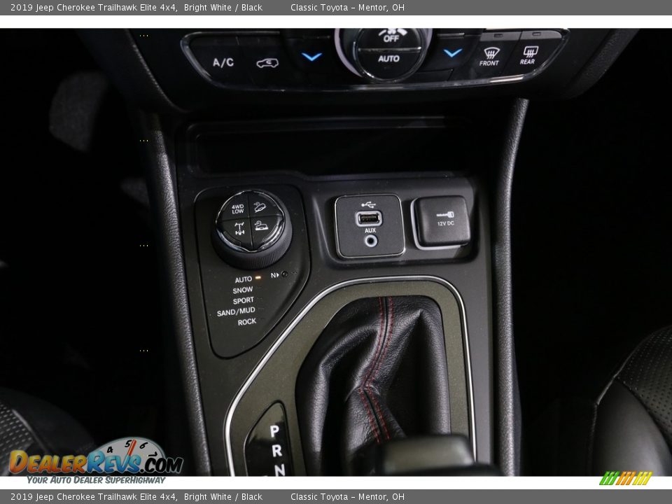 2019 Jeep Cherokee Trailhawk Elite 4x4 Bright White / Black Photo #18