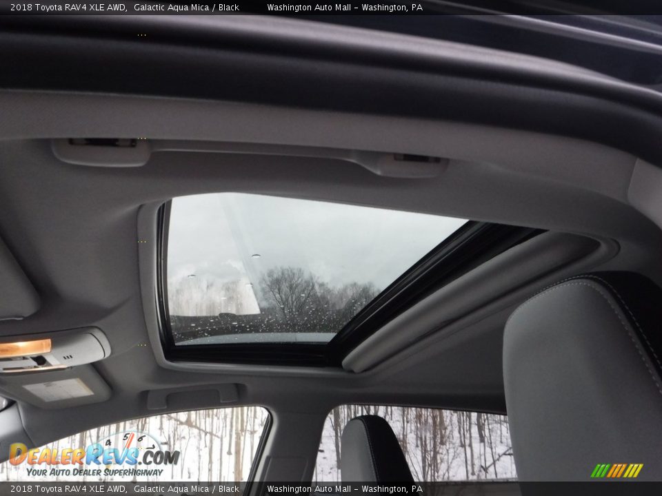 2018 Toyota RAV4 XLE AWD Galactic Aqua Mica / Black Photo #15